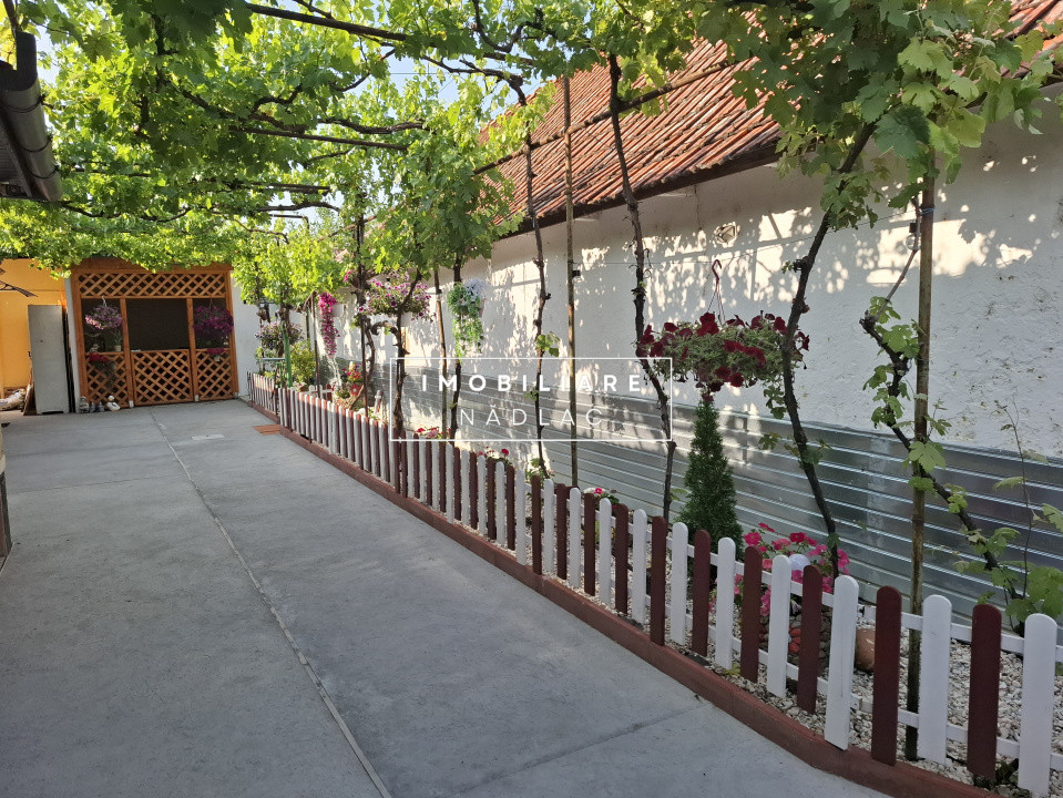 Casa 3 camere in Nadlac renovata recent