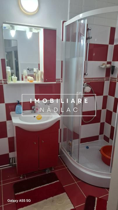Apartament renovat 2 camere in Peregu Mare