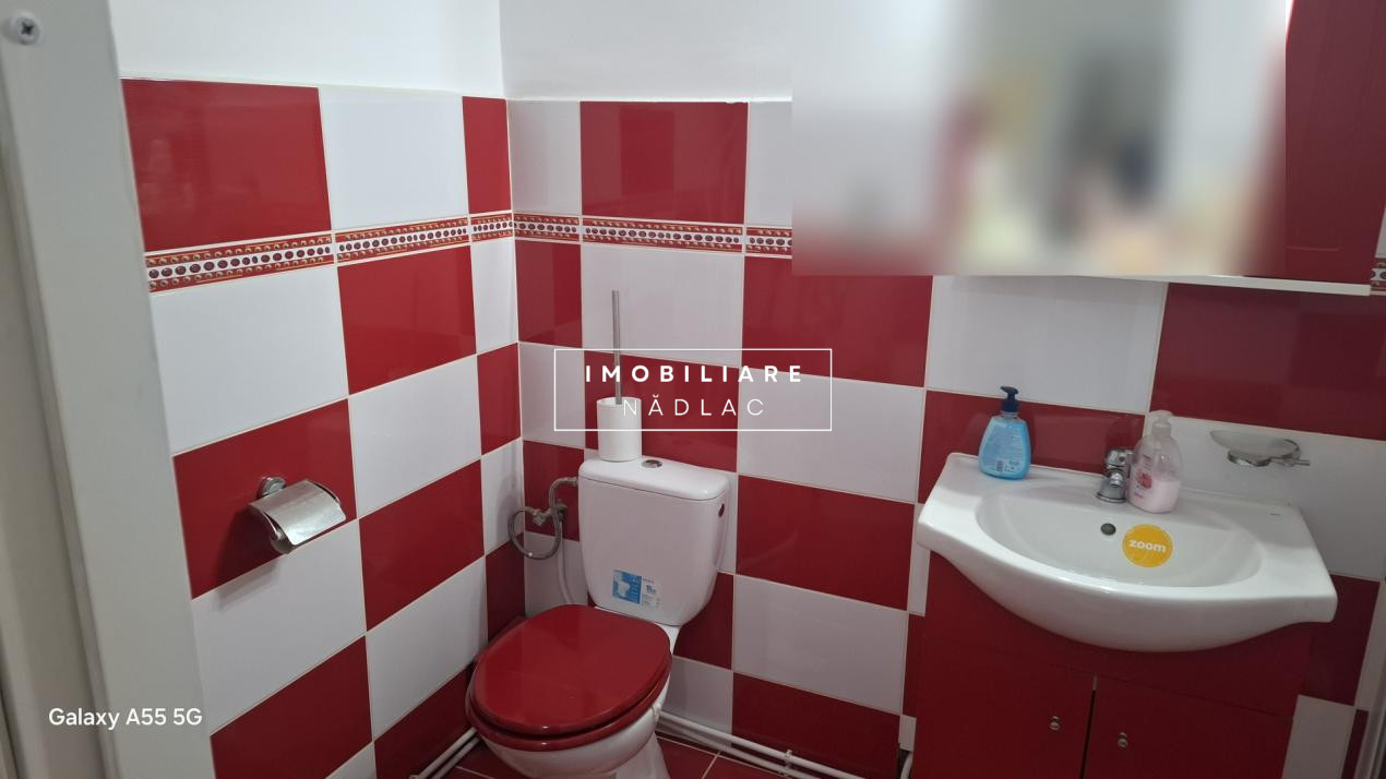 Apartament renovat 2 camere in Peregu Mare