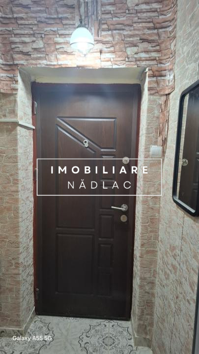 Apartament renovat 2 camere in Peregu Mare