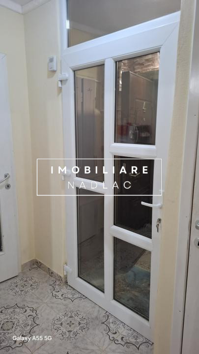 Apartament renovat 2 camere in Peregu Mare